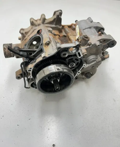 04 2004 Yamaha Bruin 350 YFM350 2X4 OEM Engine Motor Bottom End Crankcase Cases