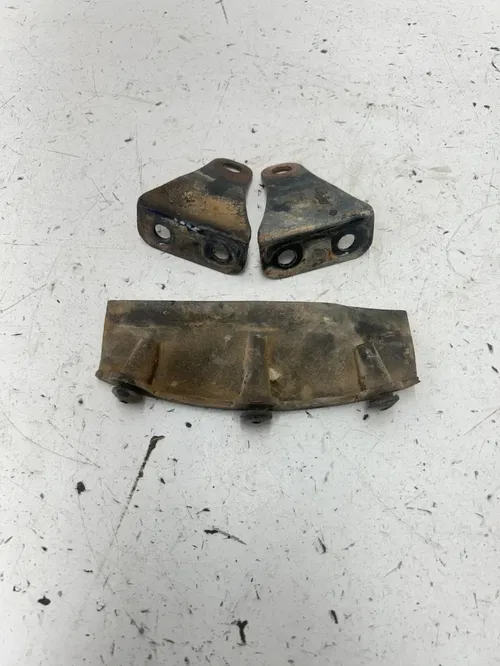 82 1982 Honda XR500R Xr 500 r OEM LOT Seat Saddle Mounts Mounting Brackets Cover