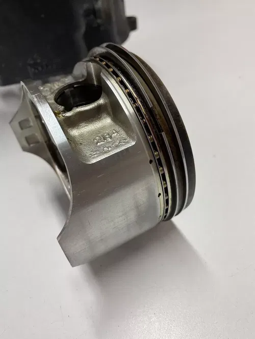 2005 05 Kawsaki KL 650 KL650-A Cylinder Head Jug Piston GOOD! Free US Ship