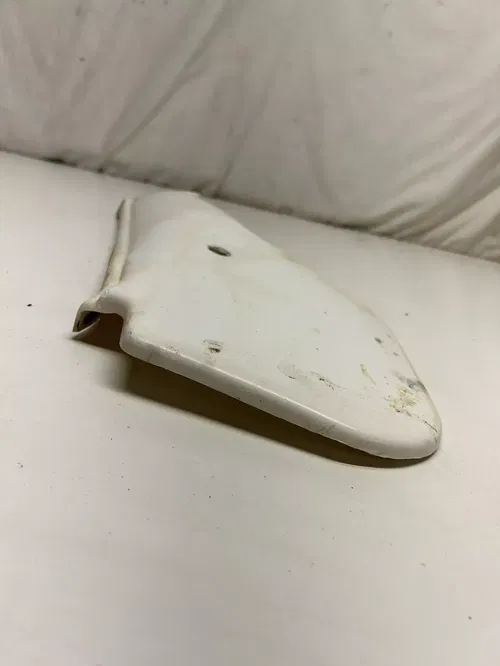 1985 85 HUSQVARNA WR125 wr 125 DAMAGE! Right Side Cover Plastic Fend Free Ship ￼