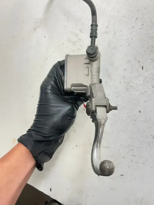 1999 99 Yamaha YZ80 Yz 80 OEM Front Brake Caliper Master Cyl Cylinder Line Lever