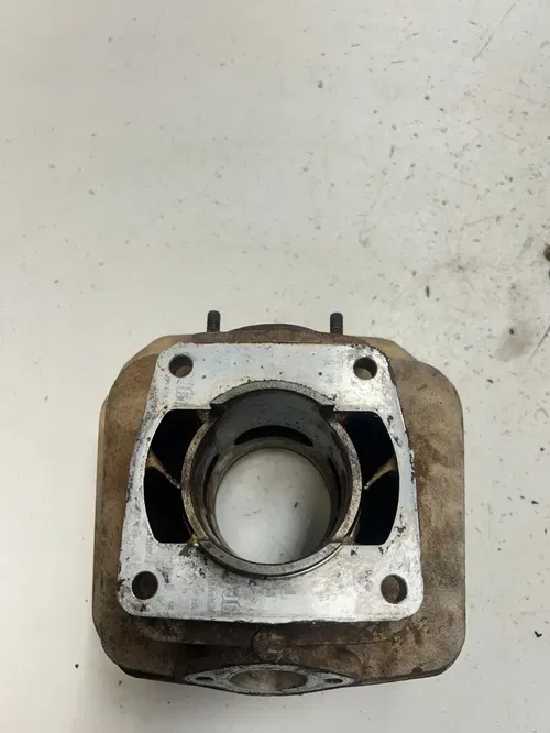 03 2003 Polaris Trailblazer 250 2x4 OEM Cyl Cylinder Head Jug Sleeve Cap Dome