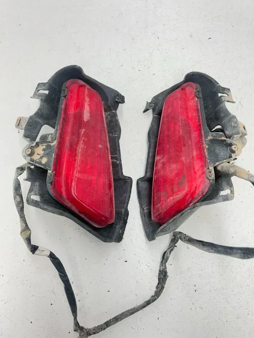 05 2005 Honda Rancher 350 TRX350ES 4x4 OEM UNTESTED! Rear Back Tail Brake Lights