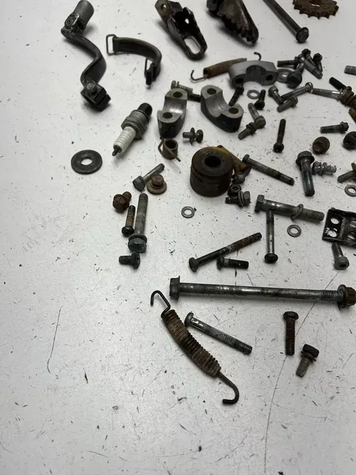 90 1990 Yamaha YZ80 Yz 80 yz80 OEM LOT Bolt Hardware Peg Shifter Mount Nut Washe