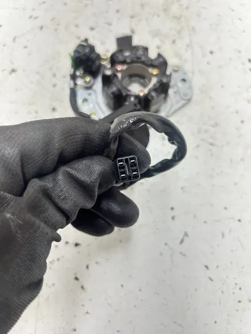 03 2003 Honda CR250R Cr 250 r 2 Stroke OEM GOOD Stator Ignition Igniter WORKING!