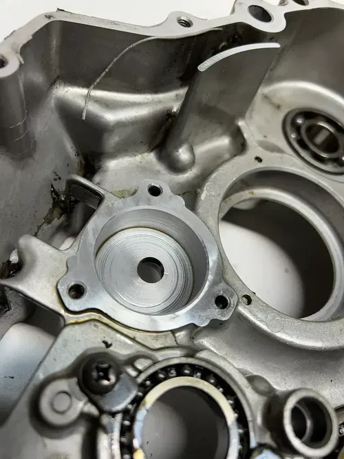1996 96 Suzuki DR350SE DR 350 se OEM Crankcase Cases Case Engine Motor Plug
