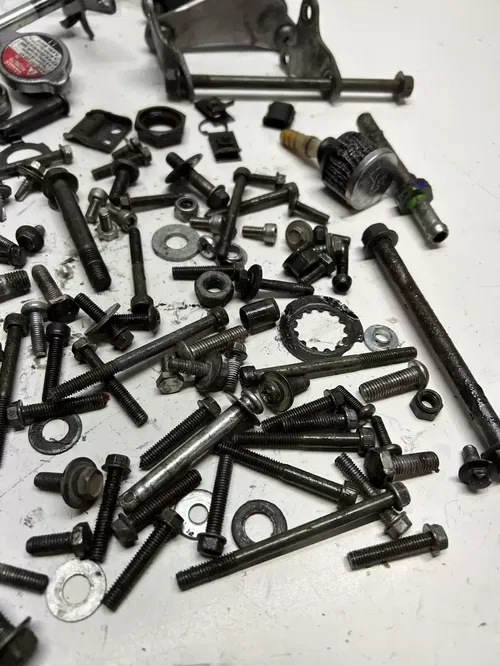 2003 03 YAMAHA YZ450F Yz 450 f LOT Bolt Hardware Mount Support Nut Peg Motor