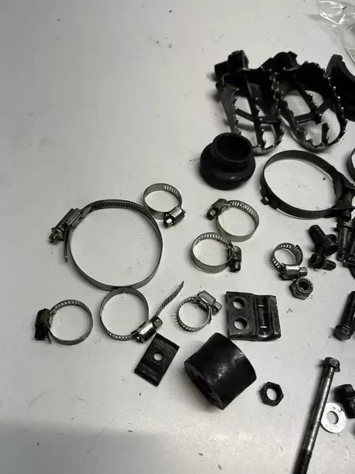 2003 03 YAMAHA YZ450F Yz 450 f LOT Bolt Hardware Mount Support Nut Peg Motor