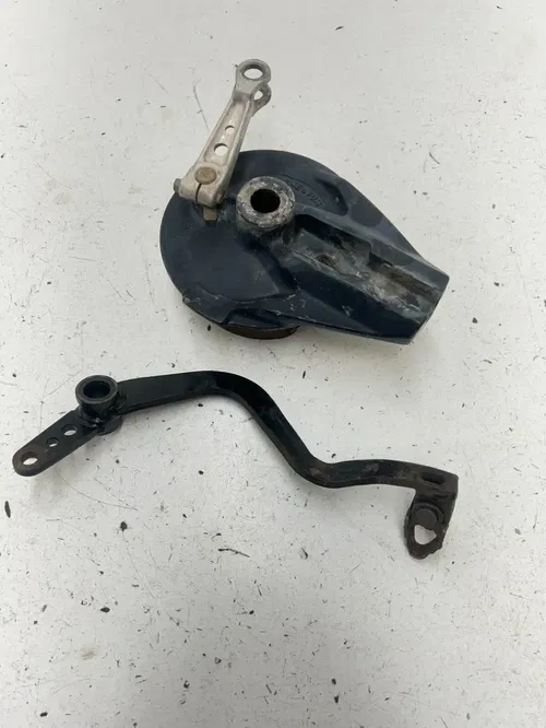84 1984 Honda Xr 500 R Xr500r OEM GOOD! Rear Back Brake Drum Plate Arm Foot Pedl