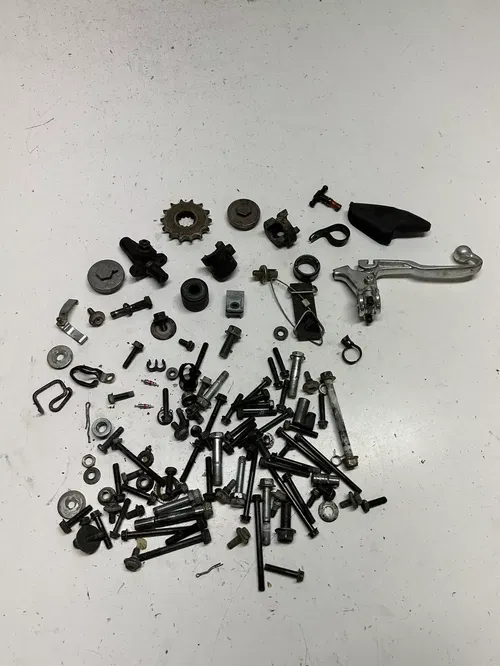 2005 05 SUZUKI DRZ125L Drz 125 L OEM LOT Boot Hardware Mount Strap Nut Washer
