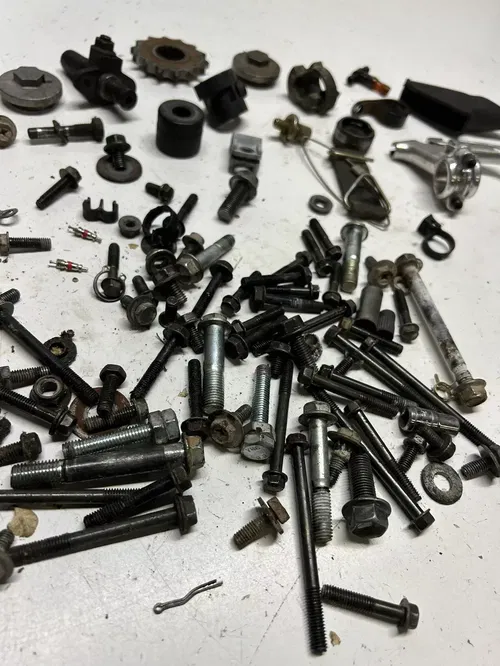 2005 05 SUZUKI DRZ125L Drz 125 L OEM LOT Boot Hardware Mount Strap Nut Washer