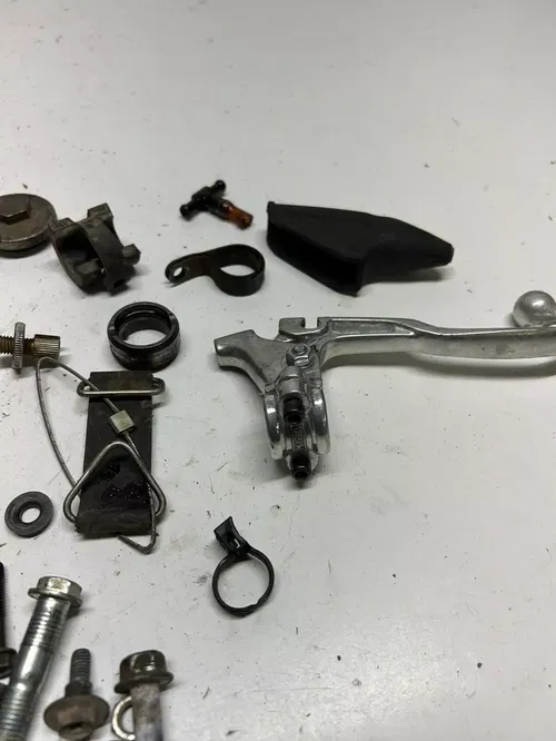 2005 05 SUZUKI DRZ125L Drz 125 L OEM LOT Boot Hardware Mount Strap Nut Washer