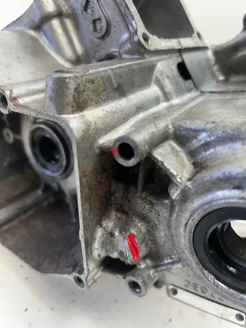 96 1996 Honda CR125R Cr 125 r OEM GOOD THREADS Crankcase Cases Case Engine Motor