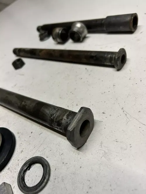 2004 04 Yamaha Yz250f YZ 250 F Front Rear Back Axle Shaft Spacer Swingarm Bolt
