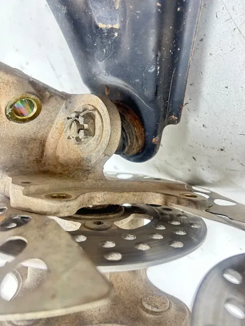 04 2004 Yamaha Bear Tracker 250 YFM250 2x4 OEM GOOD Control A Arms Hubs Spindle