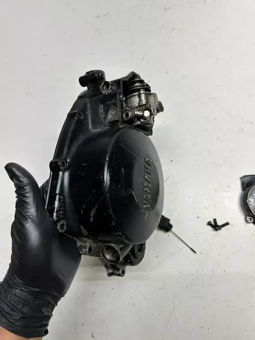 1990 90 Yamaha RT180 RT 180 rt OEM Clutch Cover Case Oil Cap NO BREAKS/CRACK! #3