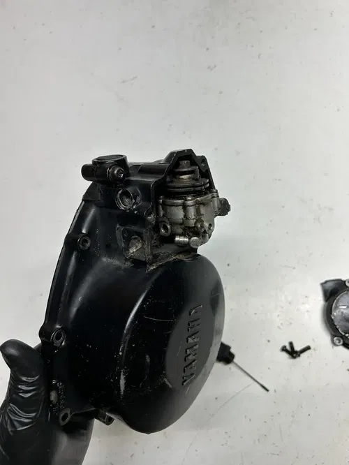 1990 90 Yamaha RT180 RT 180 rt OEM Clutch Cover Case Oil Cap NO BREAKS/CRACK! #3