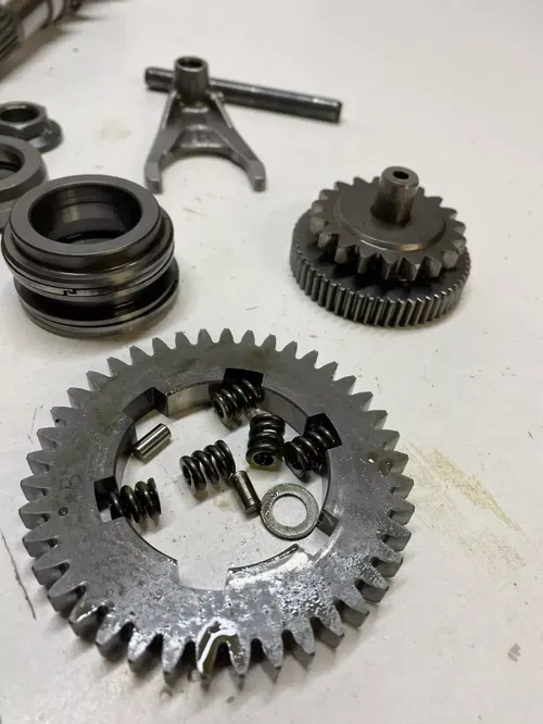 2007 07 YAMAHA GRIZZLY 350 YFM 2X4 GOOD Trans Transmission Gear Shaft Free Ship