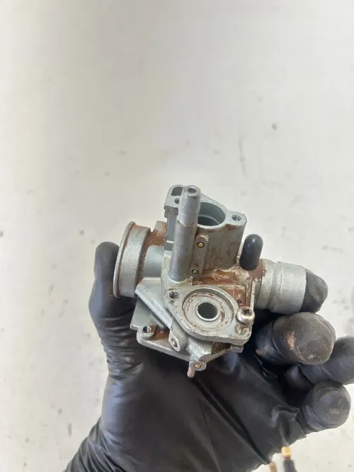 05 2005 Polaris Predator 90 2 Stroke Carb Carburetor Bowl Body Spring READ