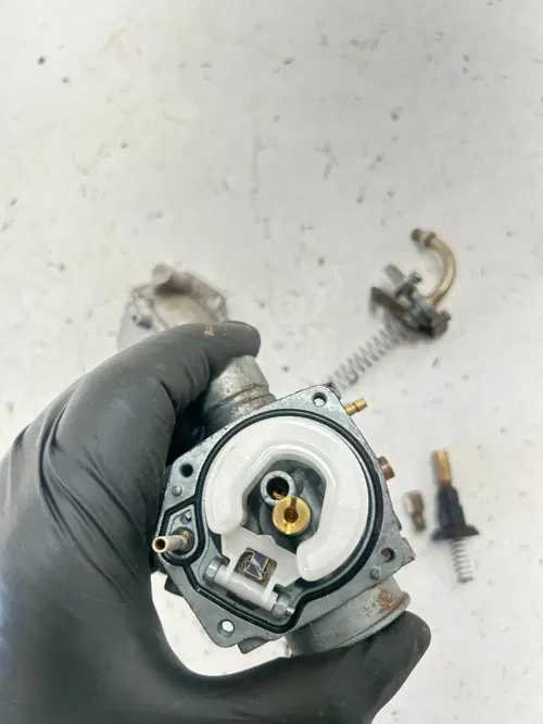 05 2005 Polaris Predator 90 2 Stroke Carb Carburetor Bowl Body Spring READ