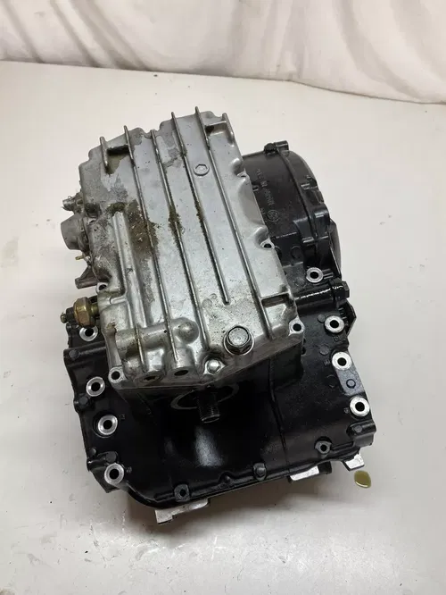 2001 01 NINJA EX 500 R MINT 995 MILES CRANK CASES CLUTCH COVER OIL PAN GOOD!