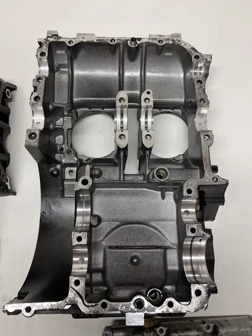 2001 01 NINJA EX 500 R MINT 995 MILES CRANK CASES CLUTCH COVER OIL PAN GOOD!
