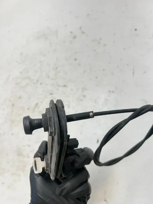 04 2004 Polaris Trailblazer 250 2x4 OEM Ignition Choke Cable Line Key Switch