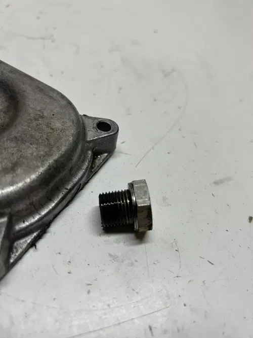 2016 16 Arctic Cat 700 HDX XT CREW Case Drain Plug Oil Cover Engine Motor