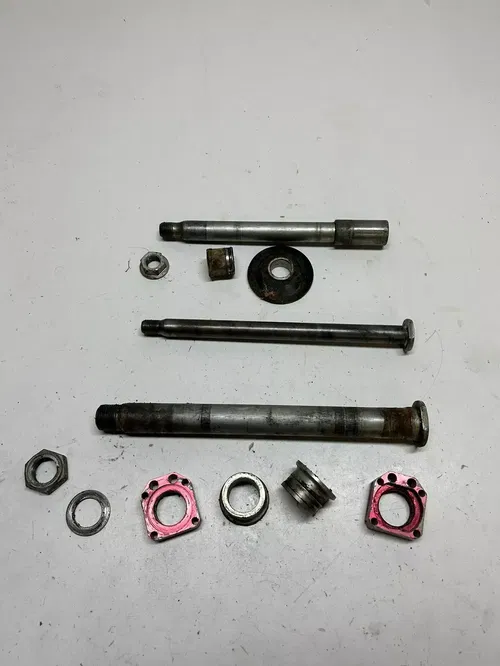 2004 04 HONDA CRF250R crf 250 r Front rear back axle shaft spacer block swing#2