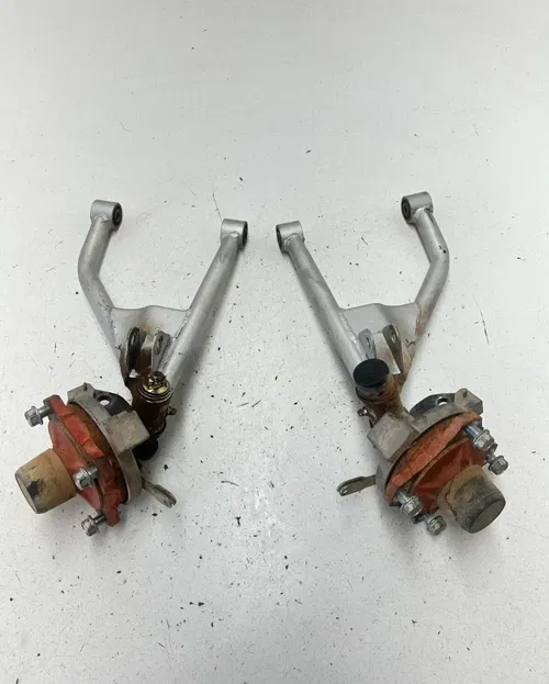 05 2005 Polaris Predator 90 2 Stroke OEM GOOD! L R Control A Arms Spindle Hub