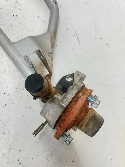05 2005 Polaris Predator 90 2 Stroke OEM GOOD! L R Control A Arms Spindle Hub