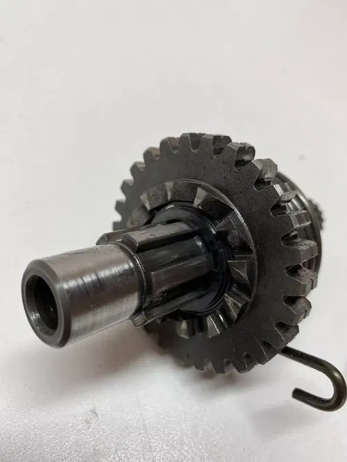 1986 86 Suzuki LT250R Quadracer 250 GOOD OEM kickstart Gear Assembly Kick Start