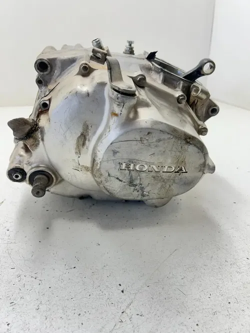 79 1979 Honda XL185S xl 185 s OEM Engine Motor Bottom End Crankcase READ DESCRIP