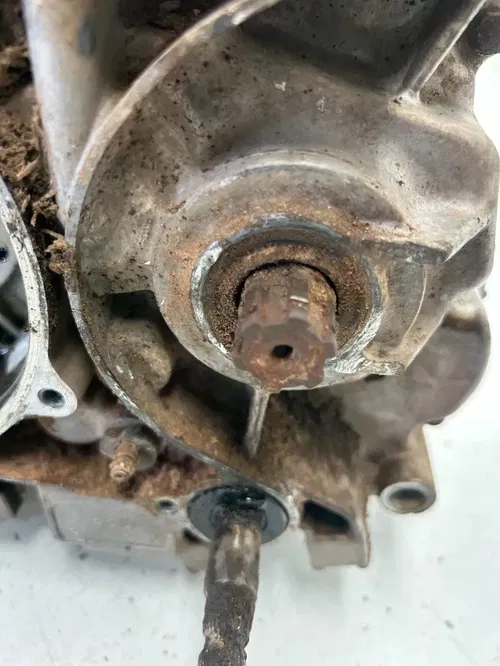79 1979 Honda XL185S xl 185 s OEM Engine Motor Bottom End Crankcase READ DESCRIP