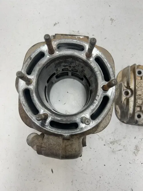 96 1996 Polaris Sportsman 400 2 Stroke 4x4 OEM Cylinder Jug Head Dome Top READ