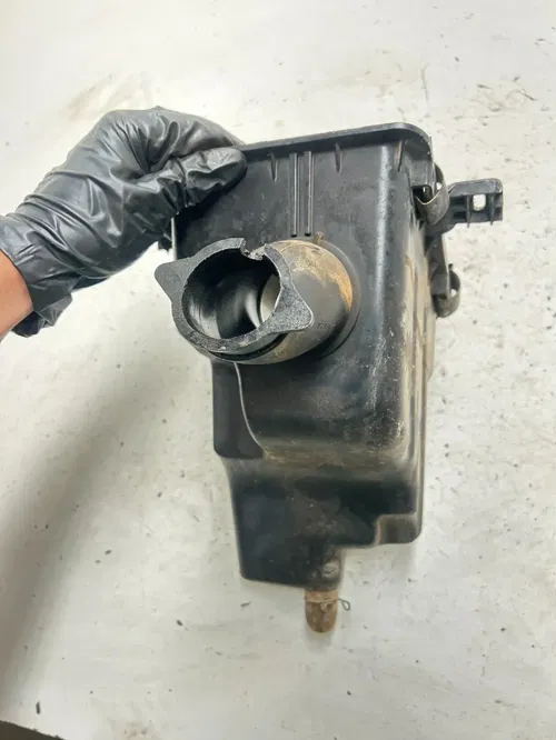 04 2004 Polaris Trailblazer 250 2x4 OEM GOOD Airbox Air Box Intake Mount Housing