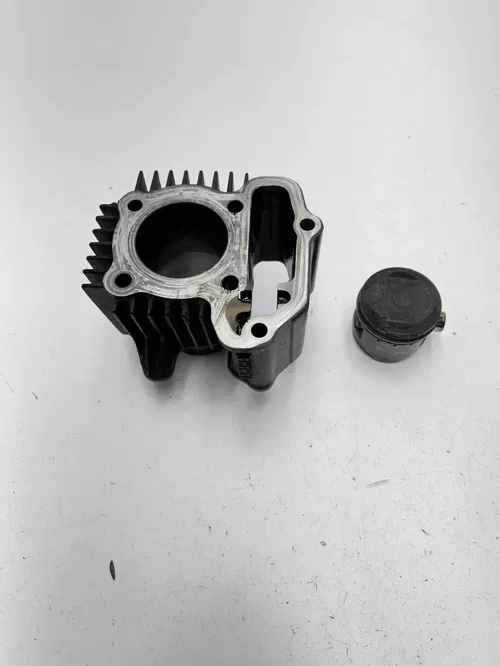2007 07 Yamaha Grizzly 80 YFM80 OEM Cylinder Head Jug Sleeve  Piston 46.7 MM