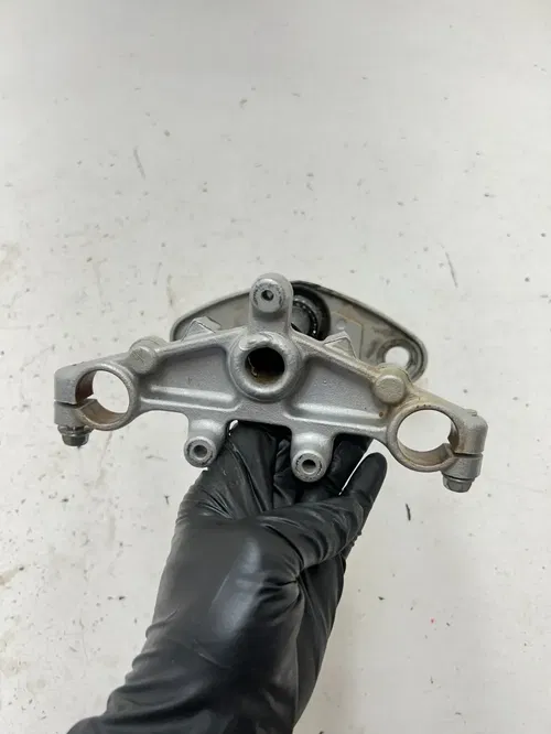 04 2004 Honda Crf 70 f CRF70F OEM GOOD THREADS Triple Clamps Clamp Upper Lower