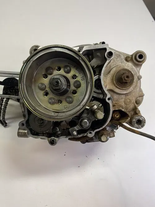 2006 Yamaha TTR90 TTR 90 Engine Motor Bottom End Crankcase Cases Crank Free Ship