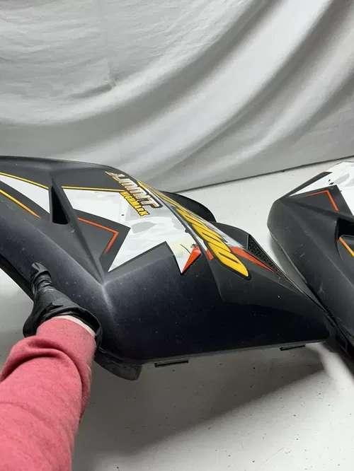 2004 04 Ski-doo Summit 800 Highmark 151" OEM NICE! Side Cover Body Panel Plastic