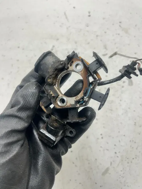 01 2001 Honda XR50R Xr 50 r OEM Stator Ignition Plate Engine Spark READ UNTESTED