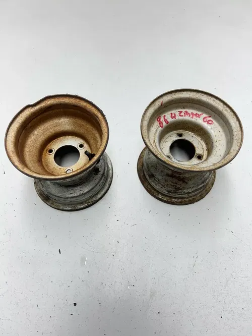 1986 YAMAHA YF60 4-ZINGER FLYWHEEL YT60 TRI-ZINGER  6x5.5 Front Rear Wheel Rim
