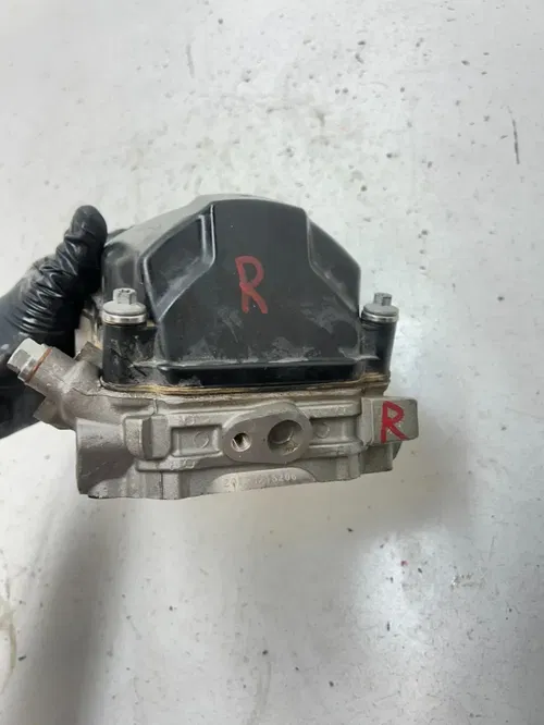 23 2023 Can-Am Defender Hd 10 Lonestar OEM Front Rear Cylinder Head Cam Rocker