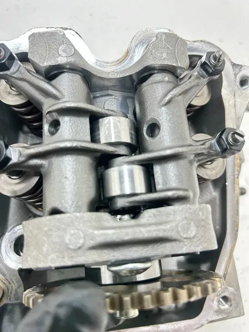 23 2023 Can-Am Defender Hd 10 Lonestar OEM Front Rear Cylinder Head Cam Rocker