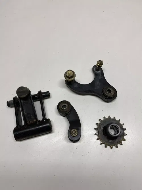 05 2005 Arctic Cat 90 4-Stroke Engine Mounts Sprocket Lot Good! Free US Ship