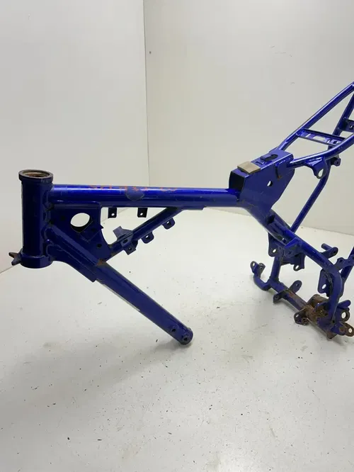 2006 06 Yamaha TTR125 L ttr 125 l Main Frame Body Assembly Chassis Blue