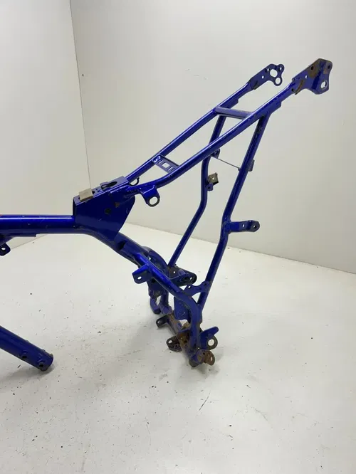 2006 06 Yamaha TTR125 L ttr 125 l Main Frame Body Assembly Chassis Blue