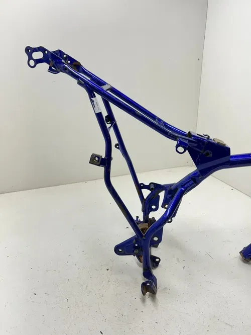 2006 06 Yamaha TTR125 L ttr 125 l Main Frame Body Assembly Chassis Blue