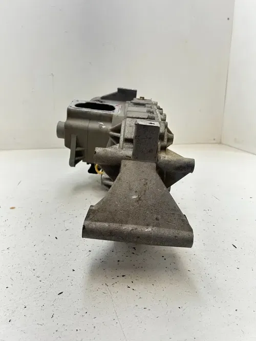 02 2002 Polaris Sportsman 500 H.O. 4x4 OEM GOOD! Engine Transmission Gear Cases