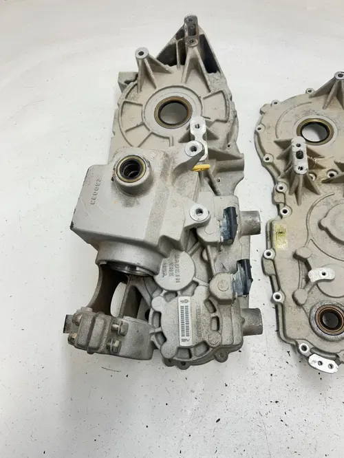 02 2002 Polaris Sportsman 500 H.O. 4x4 OEM GOOD! Engine Transmission Gear Cases